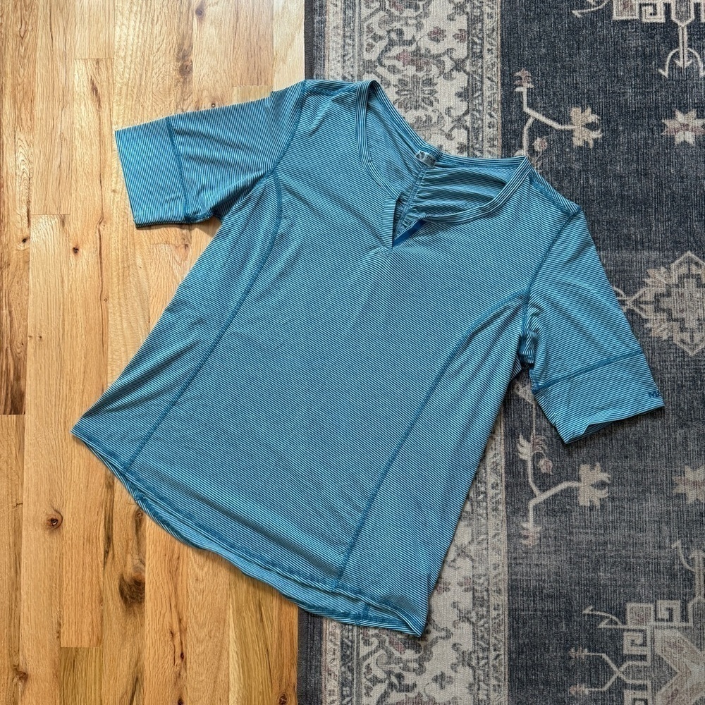Women's Marmot Blue Striped Short Sleeve Tshirt XLarge